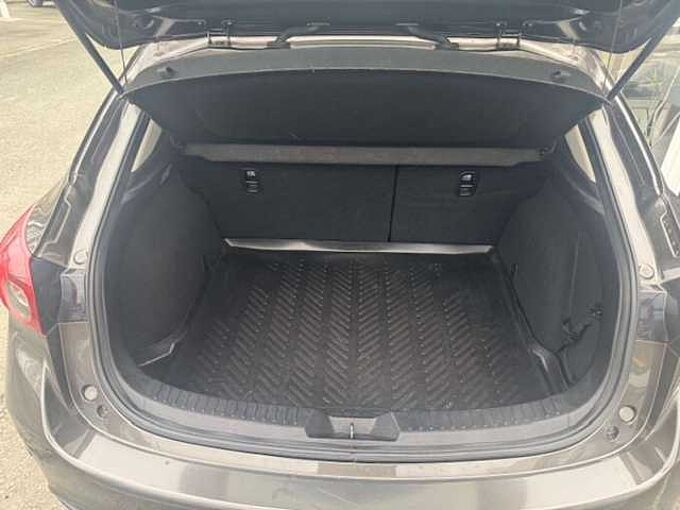 Mazda 3 SKYACTIV-G 120 88 kW (120 PS) Center-Line