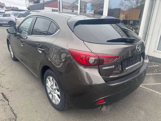 Mazda 3 SKYACTIV-G 120 88 kW (120 PS) Center-Line