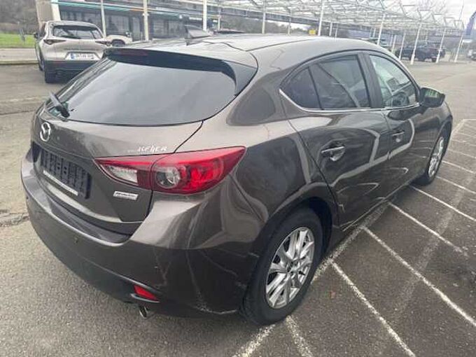 Mazda 3 SKYACTIV-G 120 88 kW (120 PS) Center-Line