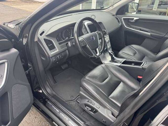 Volvo XC60 Pano AHK Leder Summum AWD