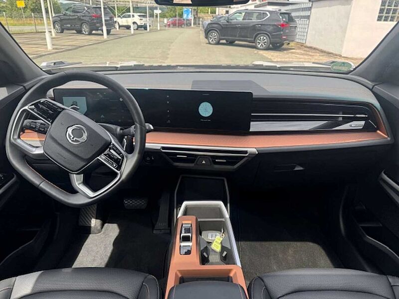 SsangYong Torres EVX LUX 152kW Titanium