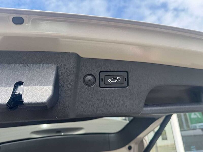 SsangYong Torres EVX LUX 152kW Titanium