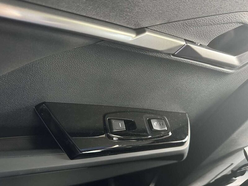 SsangYong Torres EVX LUX 152kW Titanium