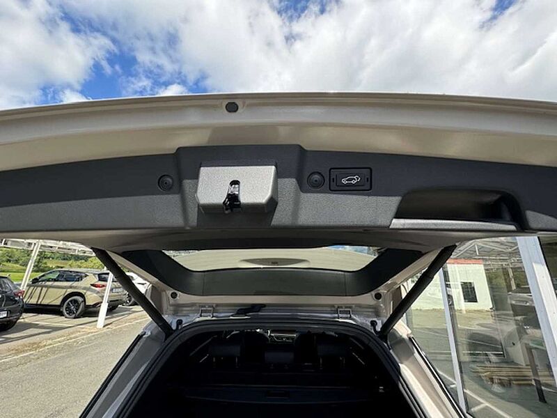 SsangYong Torres EVX LUX 152kW Titanium