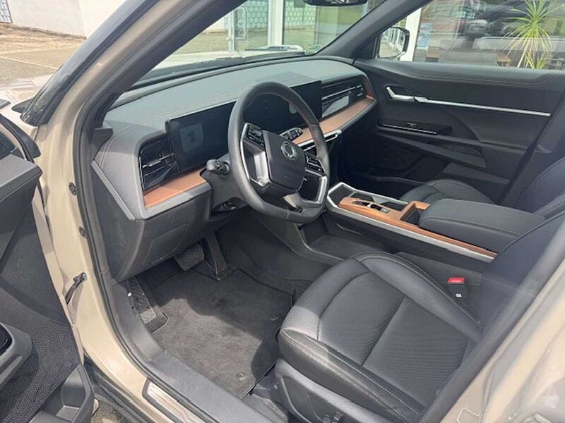 SsangYong Torres EVX LUX 152kW Titanium