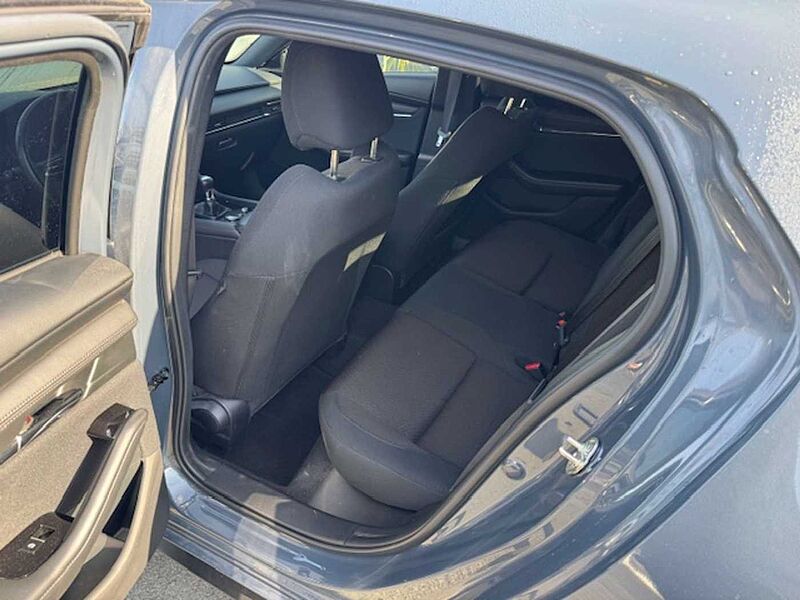 Mazda 3 SKYACTIV-G 2.0 150PS M Hybrid Selection