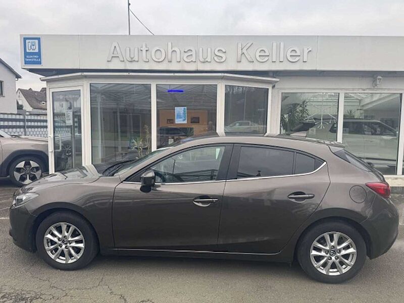 Mazda 3 SKYACTIV-G 120 88 kW (120 PS) Center-Line