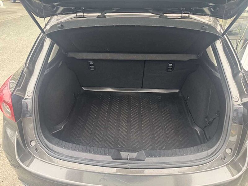 Mazda 3 SKYACTIV-G 120 88 kW (120 PS) Center-Line