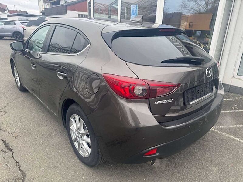 Mazda 3 SKYACTIV-G 120 88 kW (120 PS) Center-Line