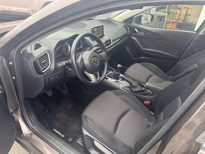 Mazda 3 SKYACTIV-G 120 88 kW (120 PS) Center-Line